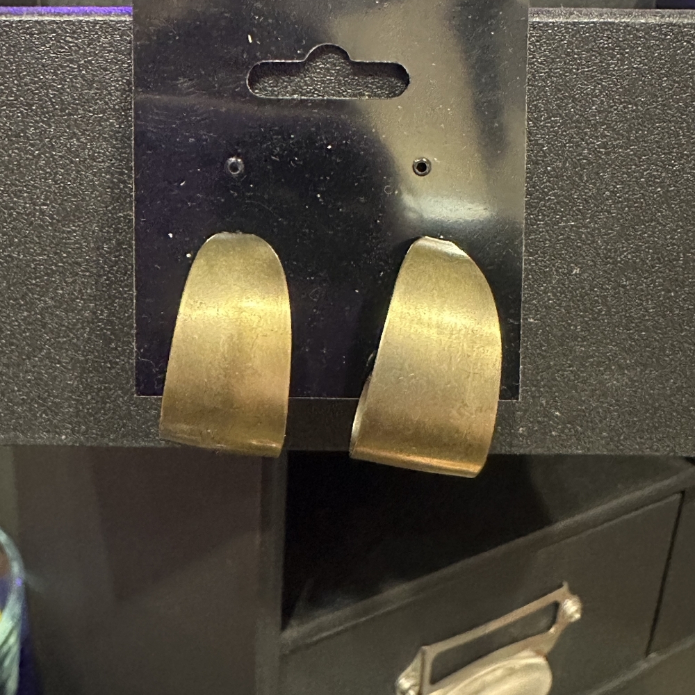 Vintage Gold Tone Hoop Earrings Wide Vintage 80s 90s Fashion Costume Jewelry